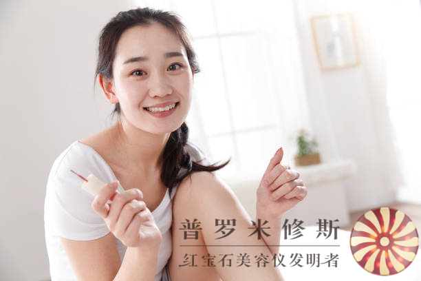 抗初老美容儀：低價(jià)高效，讓你擁有年輕緊致肌膚！