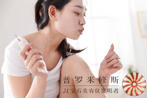 抗初老美容儀：科技創(chuàng)新，重塑青春容顏！
