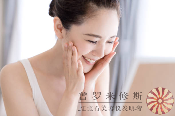 低價(jià)高效，皮膚緊致美容儀助你恢復(fù)緊致彈力肌膚！