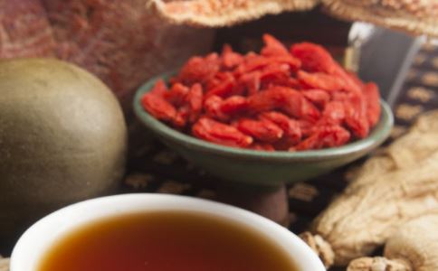 枸杞神奇祛斑力：兩款食療秘方，讓你吃出無暇美肌！